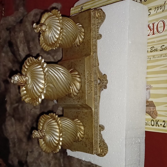 OK Lighting  3 in 1 jewelry box with stand set. - Picture 2 of 3